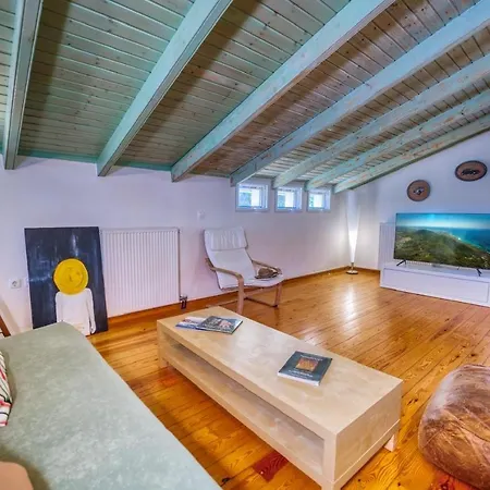 Mavres Luxury Loft