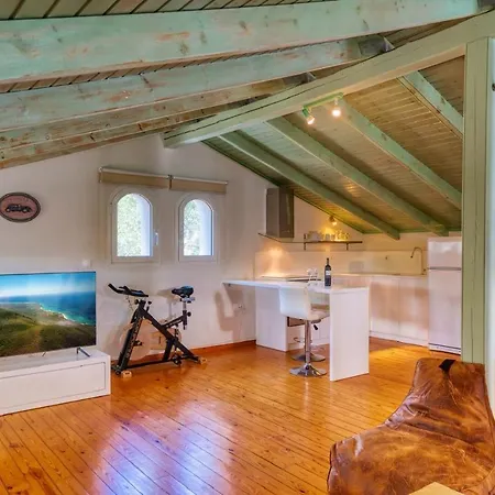 شقة Mavres Luxury Loft Ágios Matthaíos