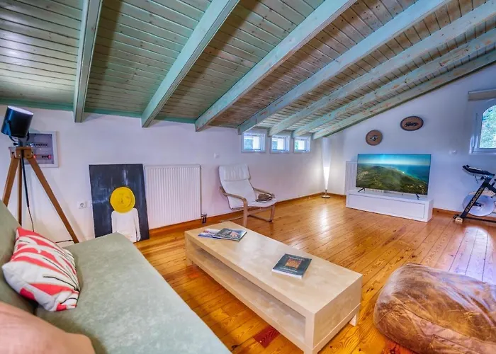 Mavres Luxury Loft