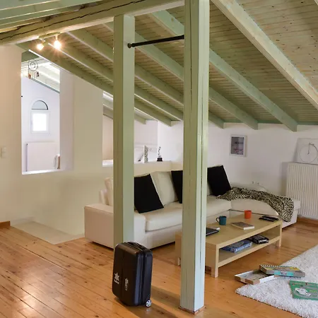 Апартаменты Mavres Luxury Loft